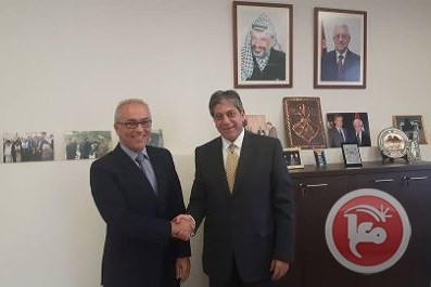 السفير طوباسي يلتقي المدير التنفيذي لشركة الطيران اليونانية