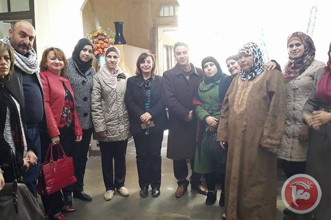 لجنة المرأة في فتح تزور بيت المسنين في نابلس