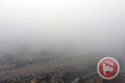 الشرطة تحذر من خطر انزلاق المركبات وانعدام الرؤيا