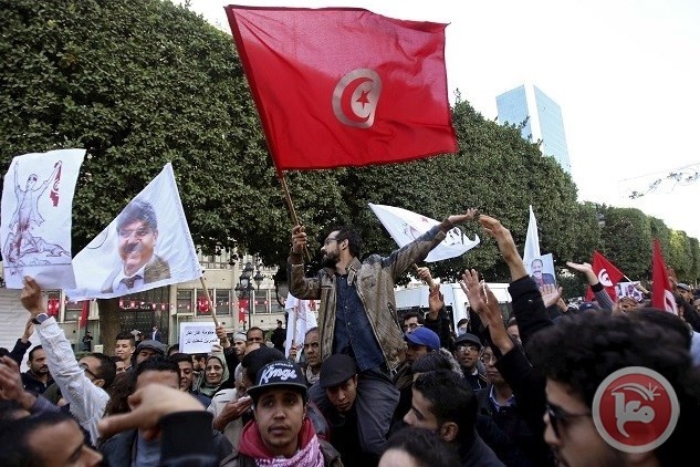 تونس من جديد.. تظاهرات وغضب بالشوارع