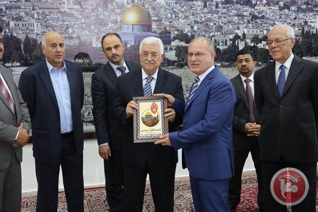 الرئيس محمود عباس يبارك لاهلي الخليل