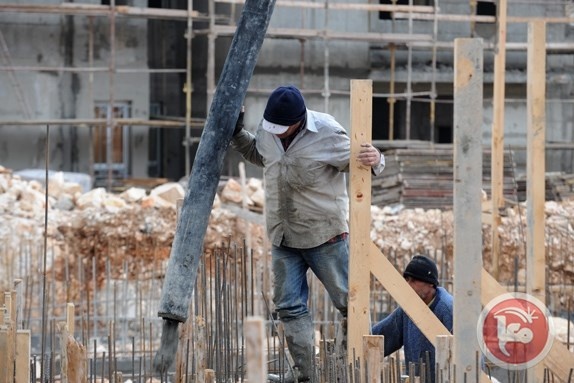 تمديد تصاريح العمل لالاف العمال الاجانب في اسرائيل