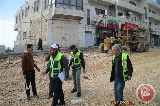 استمرار العمل في مشروع اعادة تاهيل طريق رام الله - بيرزيت