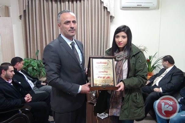 وزير العدل يلتقي عائلة الشهيد زياد أبو عين
