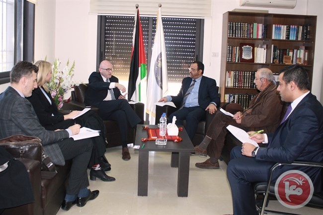 القائم بأعمال النائب العام احمد براك يلتقي برئيس بعثة الشرطة الاوروبية