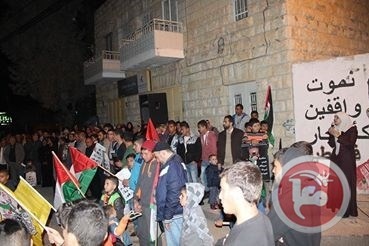 نادي بيرزيت ينظم وقفة تضامنية مع اسرى الحرية وعلى راسهم القيق