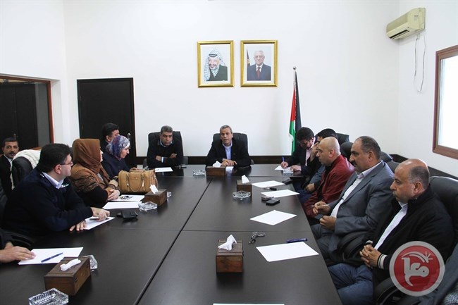 المجلس التنفيذي في قلقيلية يدعو إلى انتظام العملية التعليمية