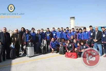 القوة الجوية يصل الى عمان في طريقة الى فلسطين