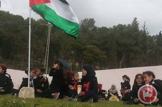 كشافة ومرشدات نور شمس تقيم رحلة خلوية في ربوع مخيمها