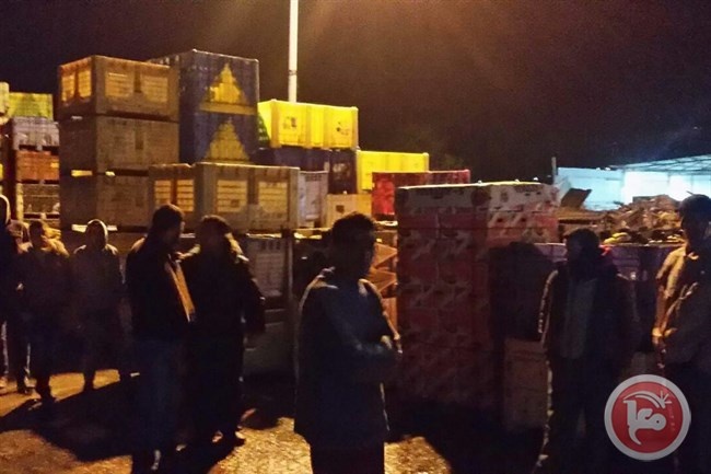 الإحتلال يهدم ستة محلات تجارية في حسبة بيتا