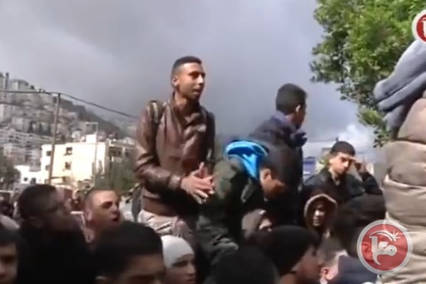 اعتصام طلبة الثانوية العامة في نابلس رفضا لتعويض فترة الاضراب