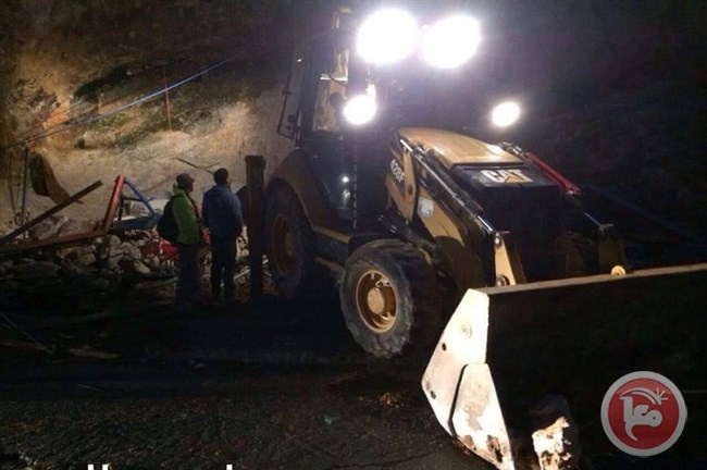 اخطار عائلة مقدسية لاخلاء منزلها تمهيدا لهدمه