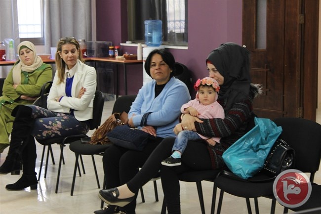 مؤسسة ياسر عرفات تنظم يوما مفتوحا لنساء يواجهن السرطان