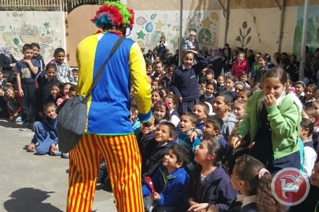 العمل الصحي تنفذ نشاطات ثقافية وفنية لطلبة مدارس القدس