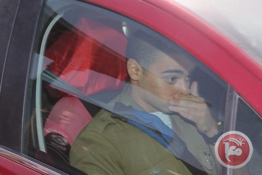 الجندي قاتل الشهيد الشريف يقضي اجازة مع عائلته