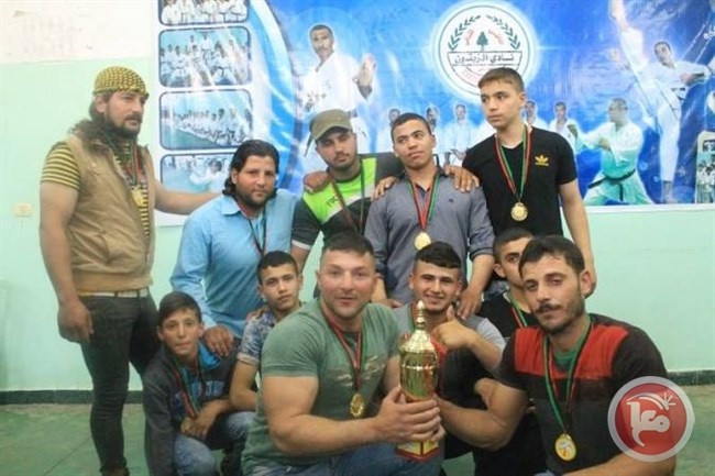 نادي الزيتون بطلاً والصداقة وصيفاً لبطولة الشهيد خليل الوزير للذراعين