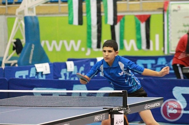 ابراهيم المغربي نجم هلال القدس بطل بطولة بلدية بيت لحم لكرة الطاولة