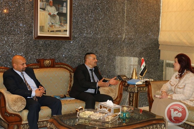 سفارة العراق تكرم د.جدال بحصوله على لقب افضل رجل مخاطر