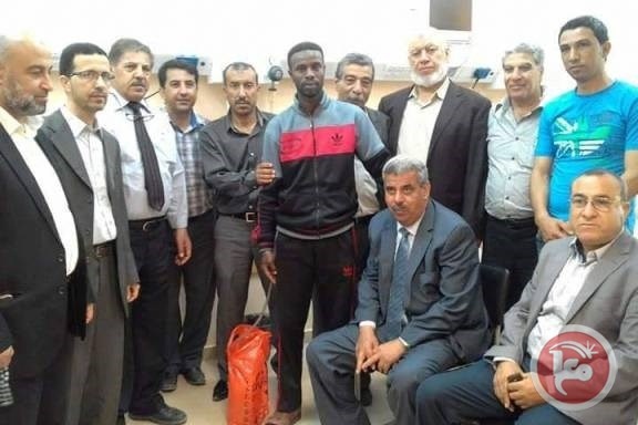 غزة : اتحاد الكرة يعود اللاعب أحمد المشارفة