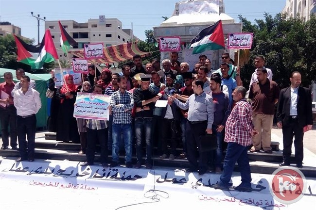 منذ 17 يوما- 3 خريجين بغزة يواصلون اضرابهم