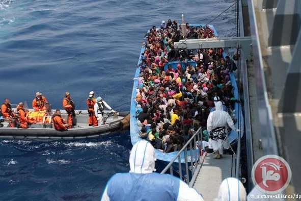 خفر السواحل الإيطالي ينقذ 1800 مهاجر من البحر