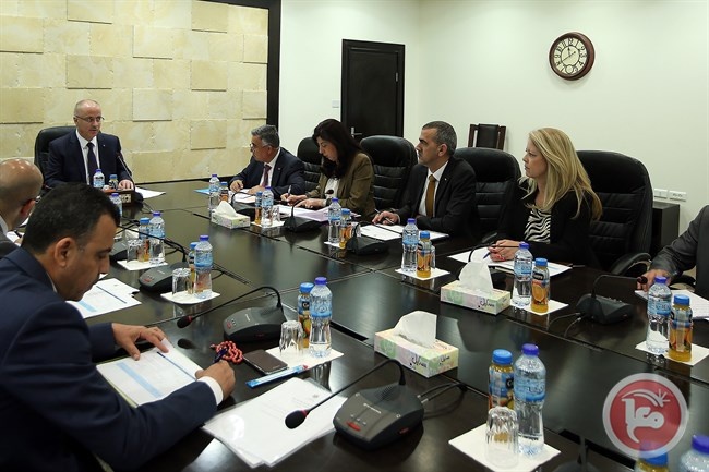 الحمدالله يترأس الاجتماع الدوري للجنة الوزارية لإعداد الخطة الوطنية