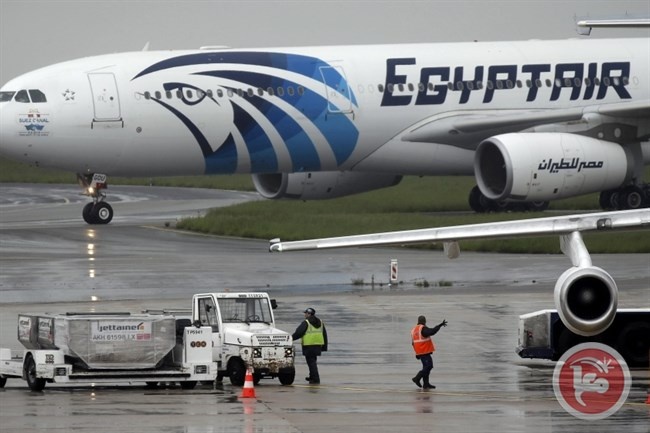 القاهرة: انحراف طائرة &quot;مصر للطيران&quot; قبل سقوطها