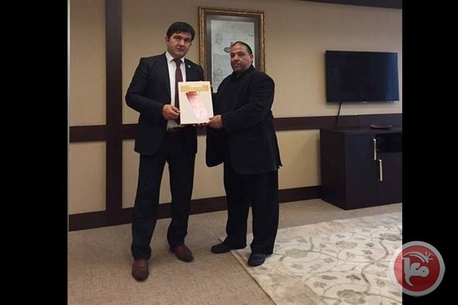 ادعيس والارشيف الوطني العثماني يبحثان سبل التعاون المشترك