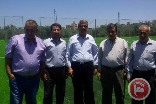 غزة : اتحاد كرة القدم يتسلم عددا من ملاعب الفيفا المعشبة