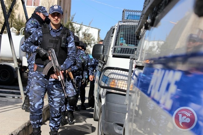 الشرطة تتعامل مع 900 عامل دخلوا إلى نابلس