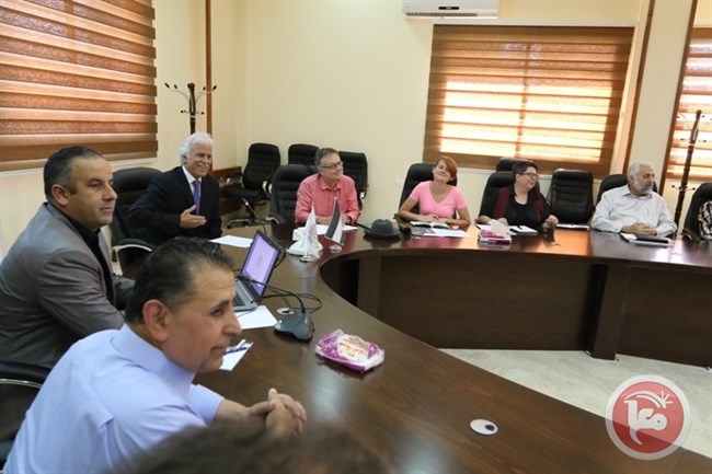 وفد أمريكي من حركة المقاطعة العالمية BDS يزور جامعة خضوري