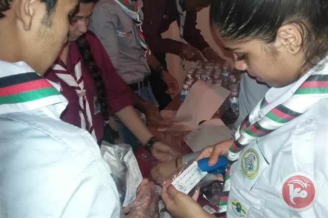 الكشافة الفلسطينية تطيّب الصائمين في عين الحلوة