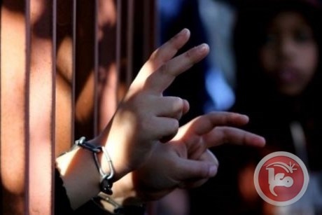 5 أسرى يدخلون أعواما جديدة في سجون الاحتلال