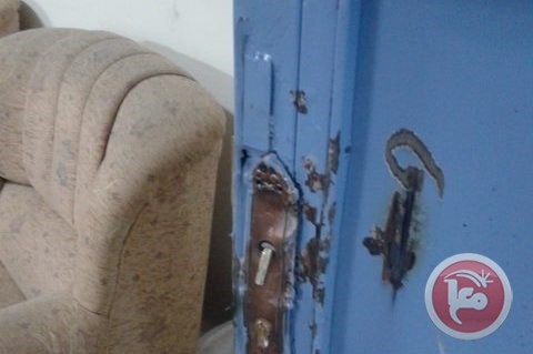 الاحتلال يقتحم مقر لجنة زكاة بيت لحم ويصادر محتوياته