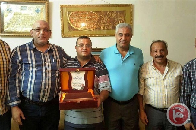 الاسرة الرياضية المقدسية تعود رئيس اتحاد السباحة فواز زلوم