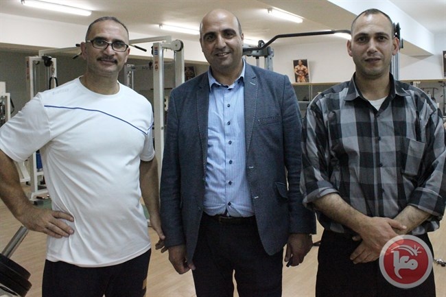 الجبريني يتفقد قاعات التدريب في نادي شباب الخليل