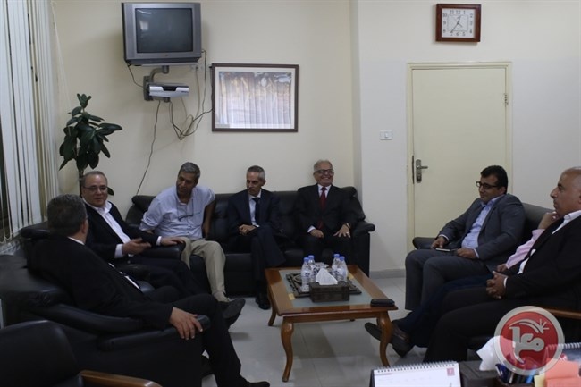 الشاعر يبحث سبل التعاون المشترك مع رئيس جامعة القدس