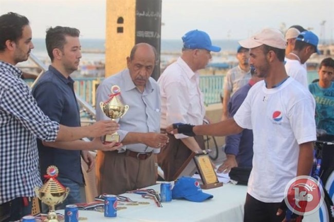 عطا الله وأبو شملة يتوجان بلقبي الشباب والناشئين في سباقي الدراجات