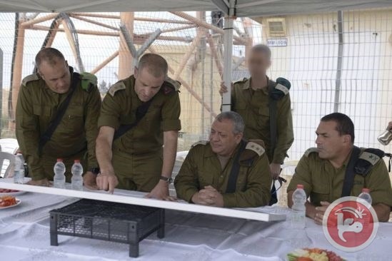 رئيس الاركان الاسرائيلي يزور &quot;فرقة غزة&quot; العسكرية
