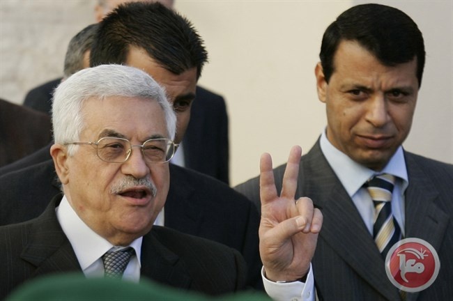 دحلان للرئيس عباس: احسم امرك وستجدنا معك