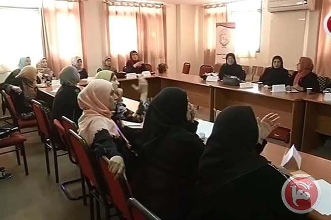 دورة تدريبية للنساء المرشحات ومجالس الظل حول التعامل مع الاعلام