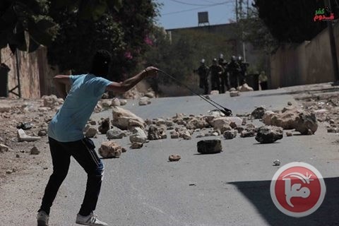 إصابات بالاختناق خلال قمع الاحتلال لمسيرة كفر قدوم
