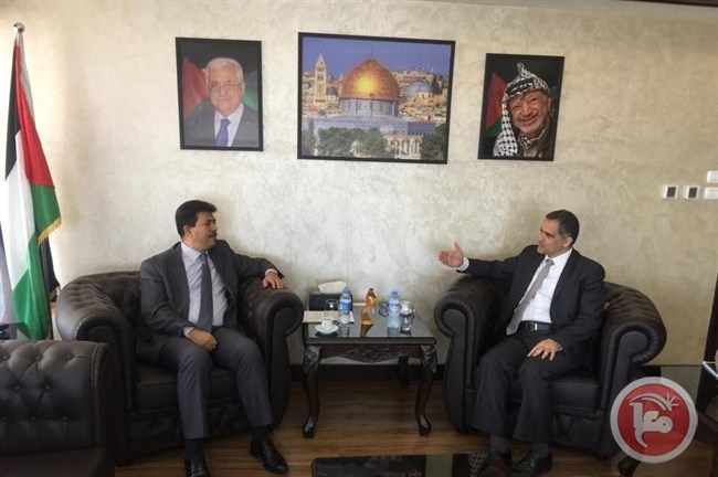 وزير الاتصالات والسفير التونسي يبحثان التعاون