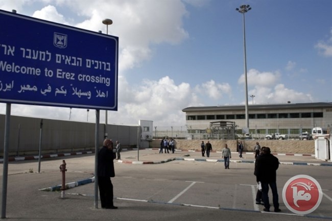 اسرائيل تقرر السماح بادخال واخراج البريد وتصدير الخضار الى غزة