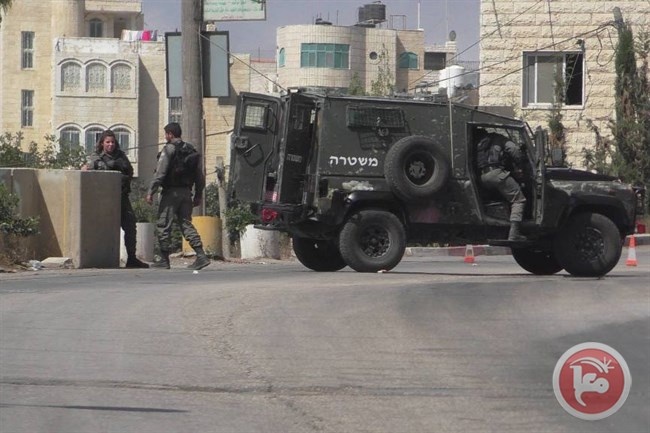 الاحتلال يعتقل فتى في القدس