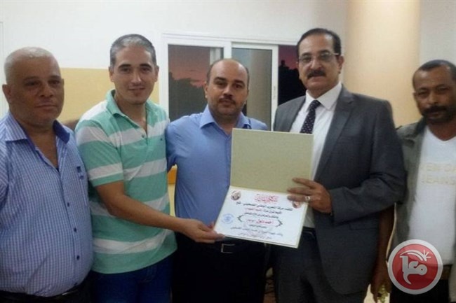 حركة فتح اقليم شرق غزة تكرم أحمد دلول &quot;أبو ميار&quot; رئيس نادي الزيتون
