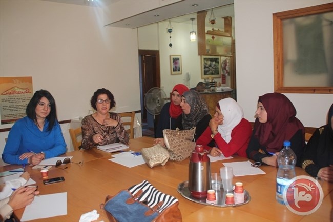 لقاء للمرأة العاملة في رام الله حول دور النساء بالمشاركة السياسية