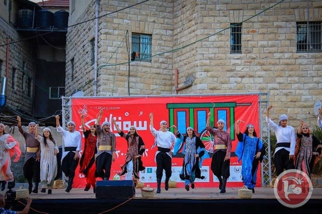 اختتام سوق الحرجة بمشاركة أسواق المدن الفلسطينة