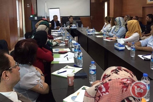 كوادر منظمة التحرير تنهي تدريبا حول منظومة النزاهة ومكافحة الفساد