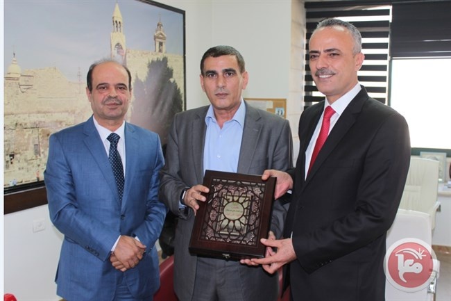 وزير العدل والناطق باسم الحكومة يزوران شبكة معا